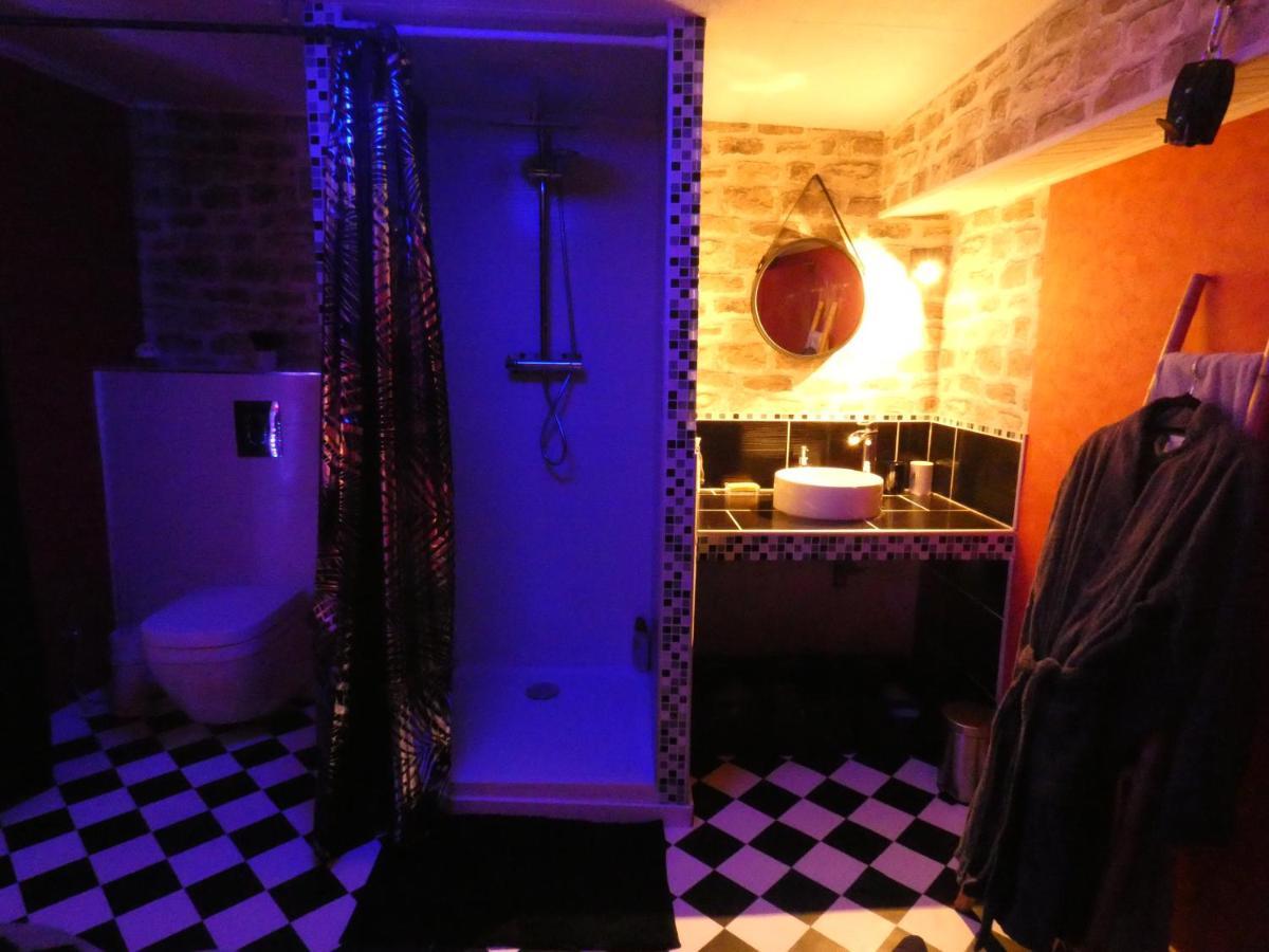 Love Room Le Rouge Et Noir Barr Esterno foto