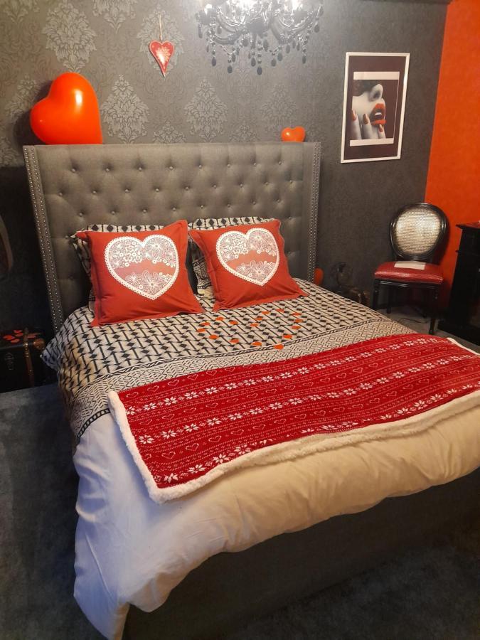 Love Room Le Rouge Et Noir Barr Esterno foto