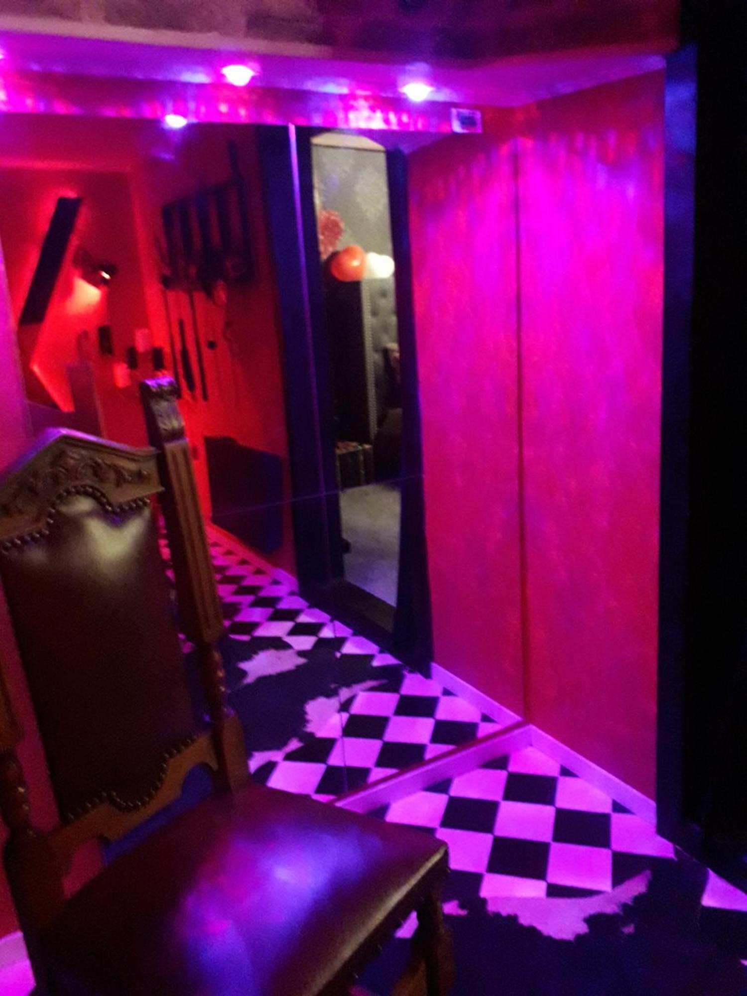 Love Room Le Rouge Et Noir Barr Esterno foto