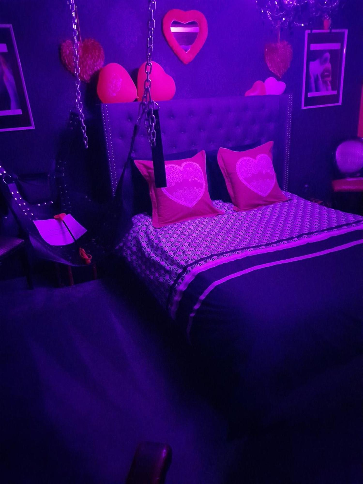 Love Room Le Rouge Et Noir Barr Esterno foto