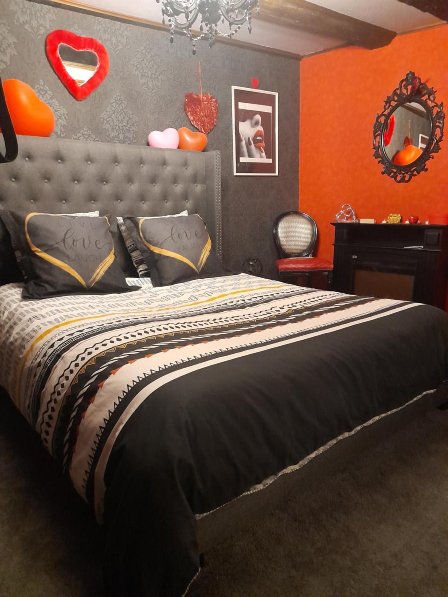 Love Room Le Rouge Et Noir Barr Esterno foto