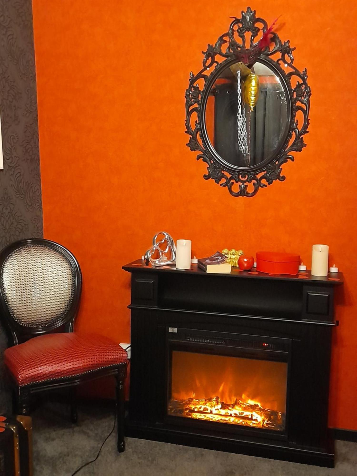 Love Room Le Rouge Et Noir Barr Esterno foto
